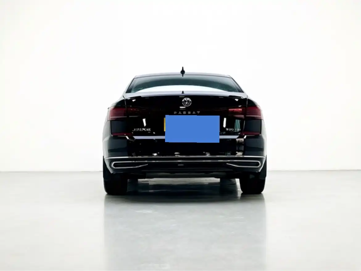 Volkswagen Passat 2022 330TSI Elite Edition фото 6