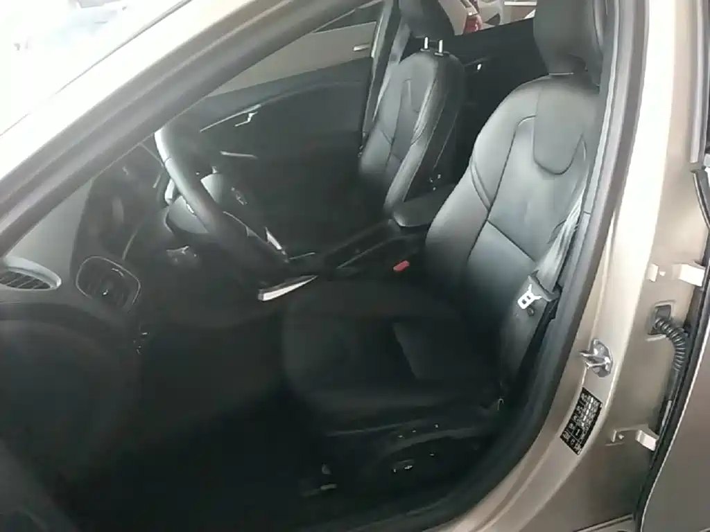 Volvo V40 2018 2018 T3 Inscription Edition