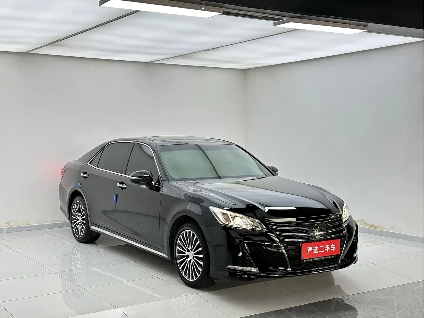 Toyota Crown 2018 2.0T Sport Edition фото 3