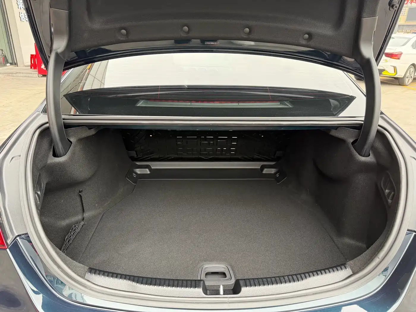 Mercedes-Benz C-Class 2022 C 260 L Sport Edition фото 12