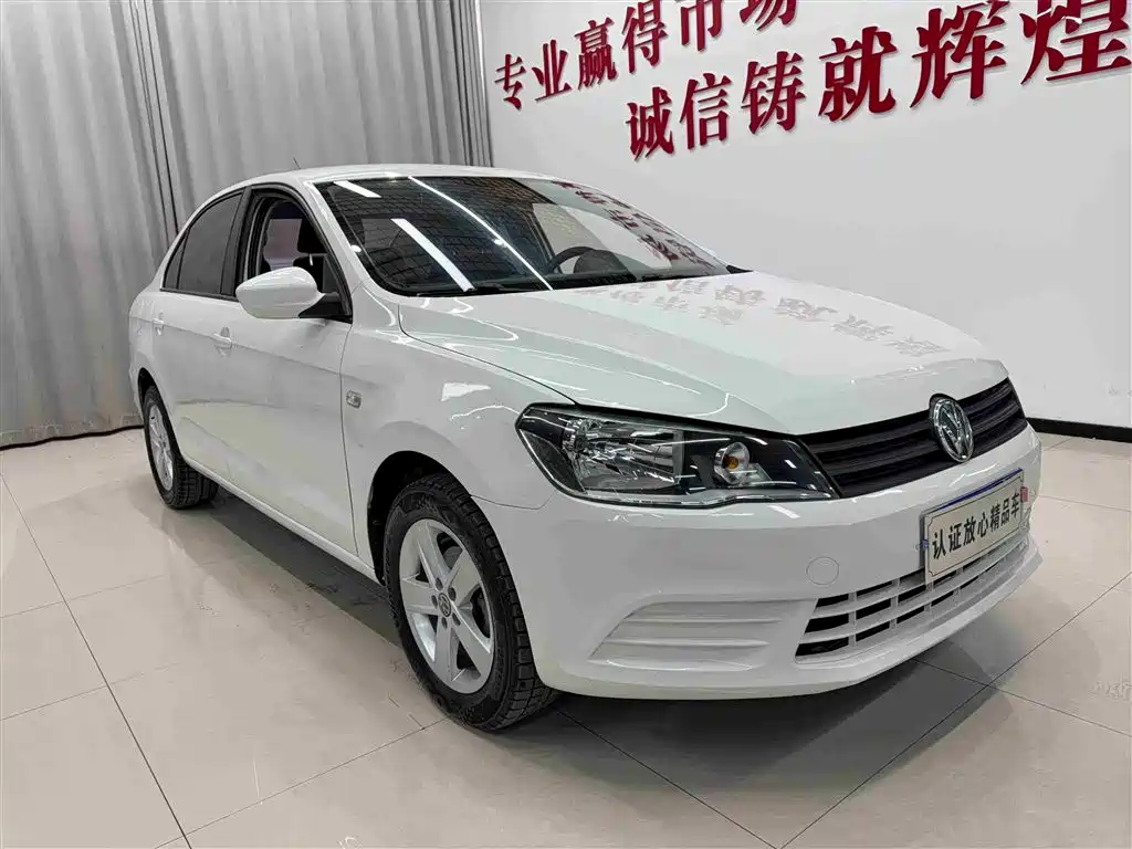 Volkswagen Jetta 2015 1.6L Manual Trend фото 3