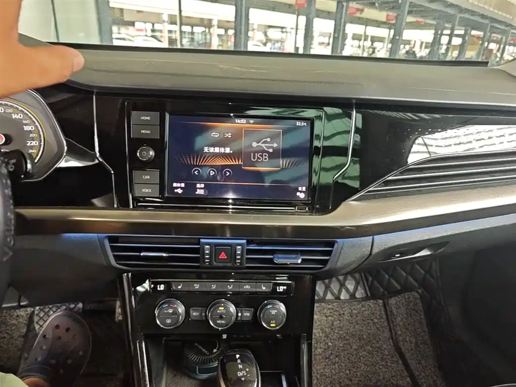 Volkswagen Passat 2019 330TSI Elite Version China VI фото 13