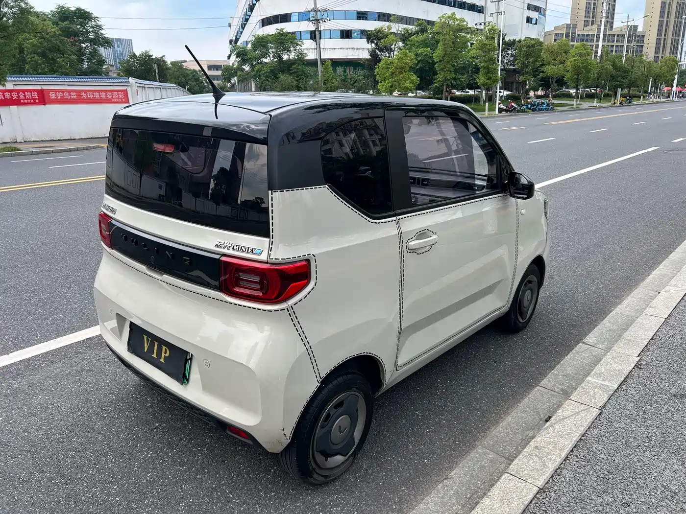 Фото 11 - Wuling Motors Hongguang MINIEV