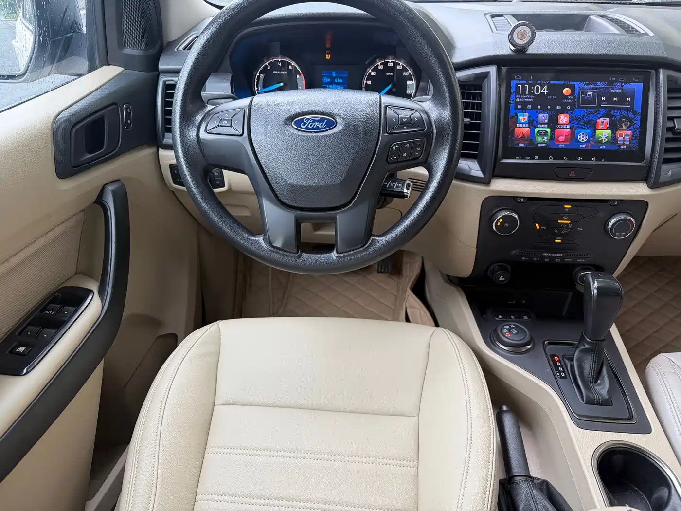 Ford Everest 2016 2.0T Gasoline Automatic 4WD Luxury Edition фото 10