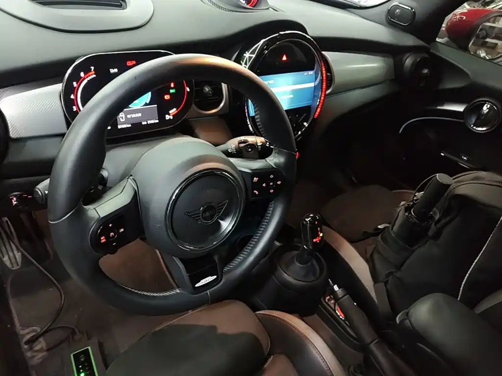 MINI JCW