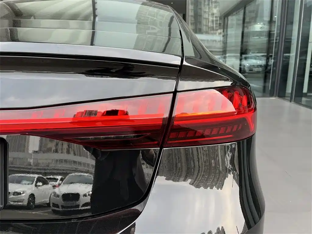 Audi A7 2024 2023 Model 45 TFSI Premium Selection Edition