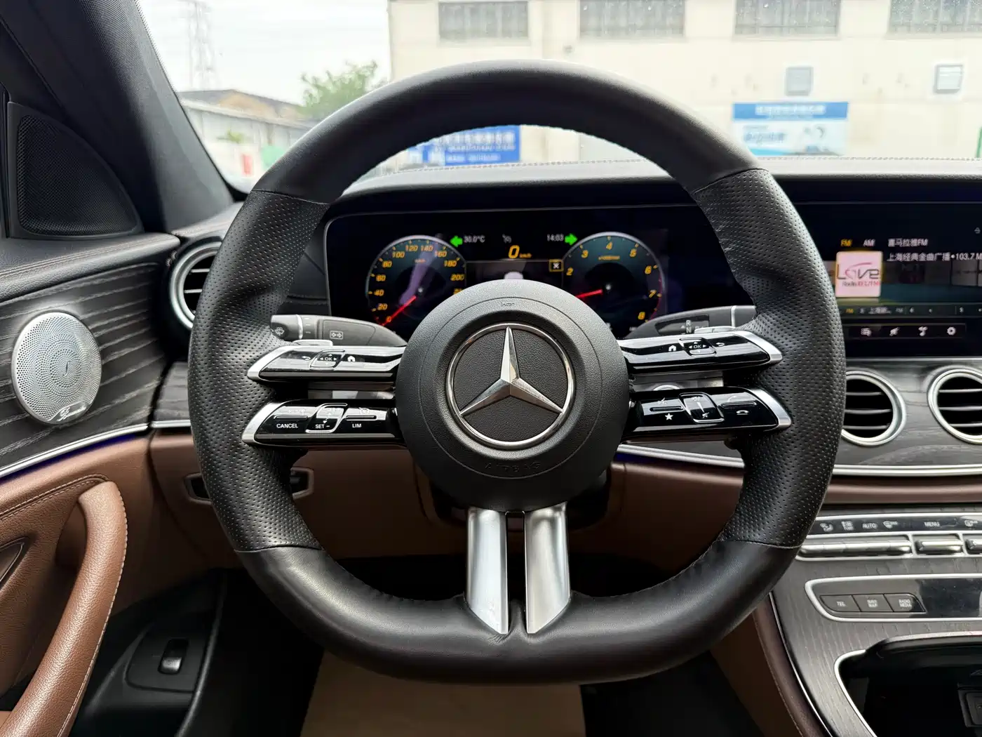 Mercedes-Benz E-Class 2021 E 300 L Sport Fashion фото 10
