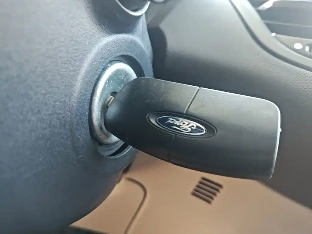 Ford Fiesta 2015 2013 Sedan 1.5L Automatic Fashion