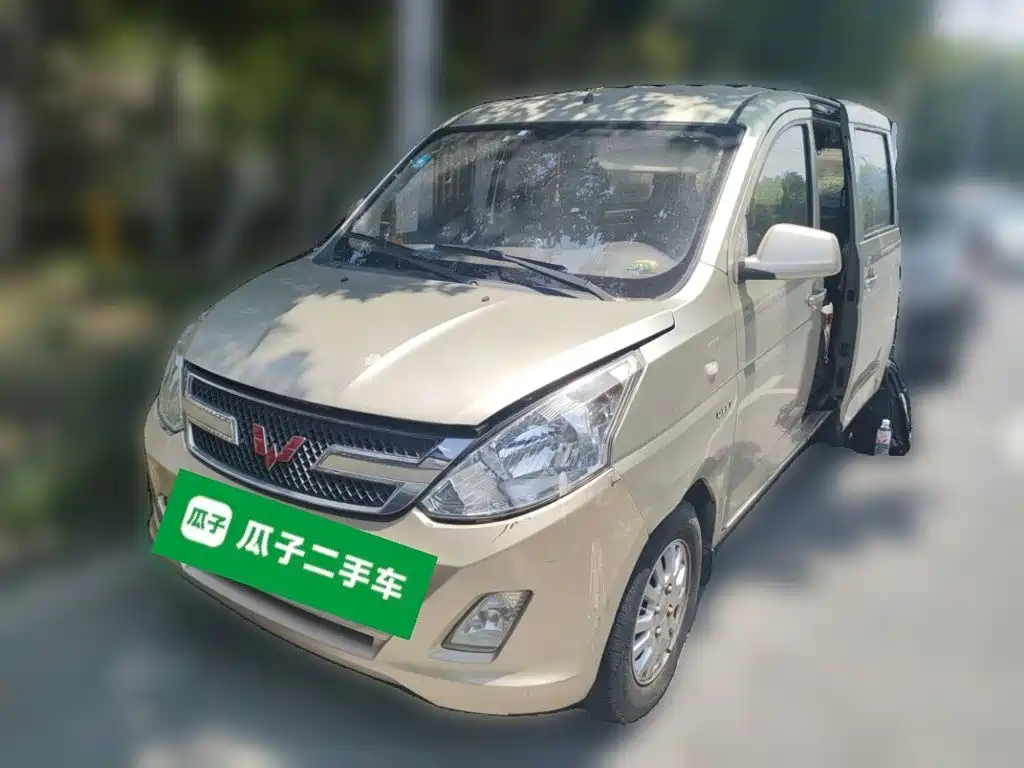 Wuling Motors Wuling Rongguang V 2017 2015 1.5L Basic