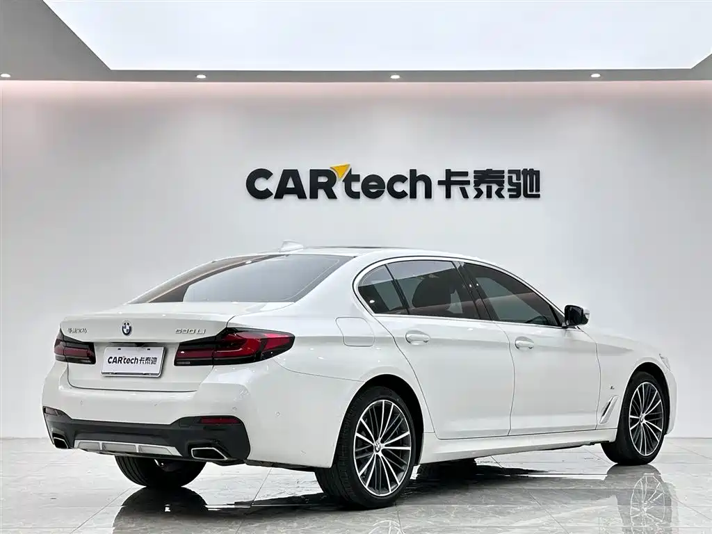 BMW 5 Series 2022 Facelift 530Li Leading M Sport Package фото 5