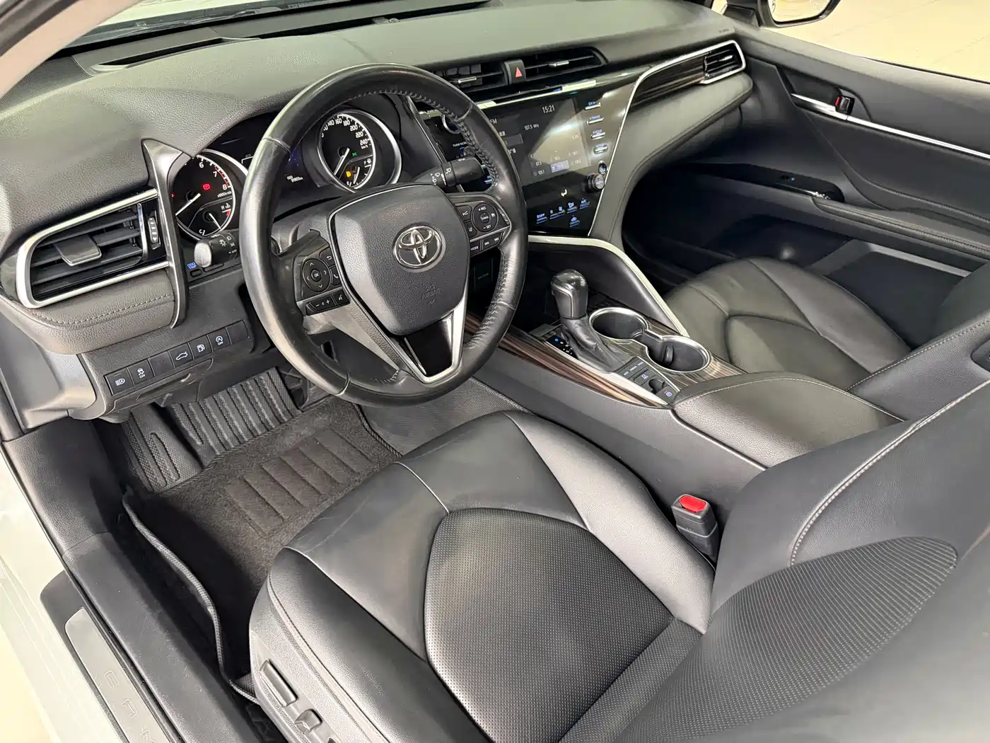 Toyota Camry 2019 2.5G Luxury Edition China VI фото 5