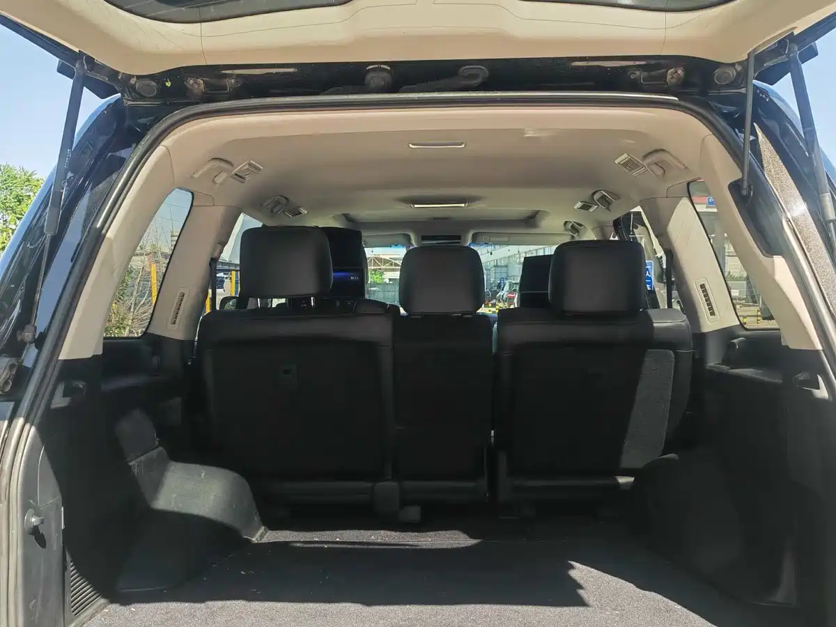 Lexus LX 2017 570 Dynamic Luxury фото 11