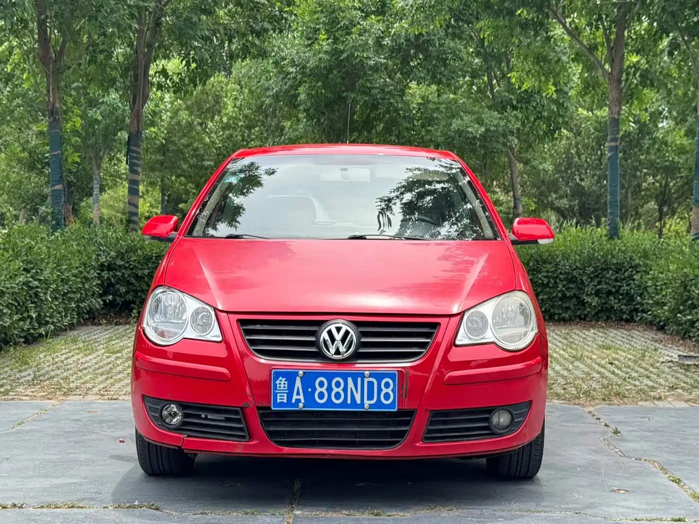 Volkswagen Polo 2011 1.4L Automatic Cool Edition фото 2