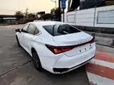 Фото 6 - Lexus ES