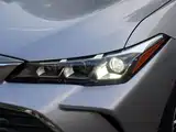 Фото 10 - Toyota Avalon