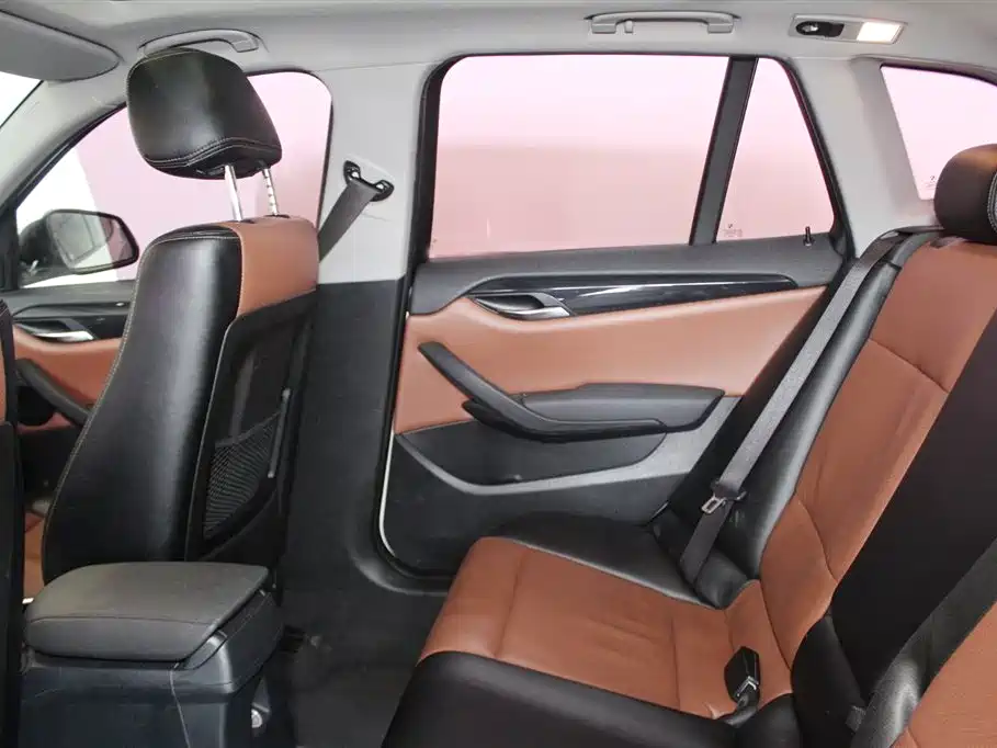 Photo 9 - BMW X1