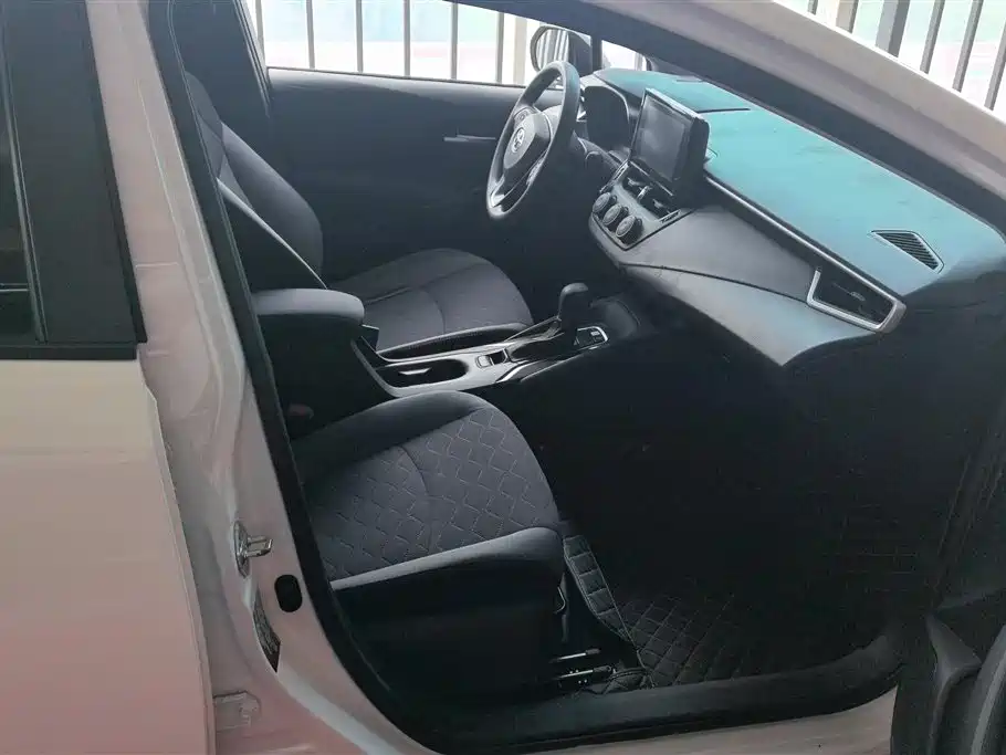 Toyota Corolla 2021 1.2T S-CVT Pioneer PLUS Edition фото 8