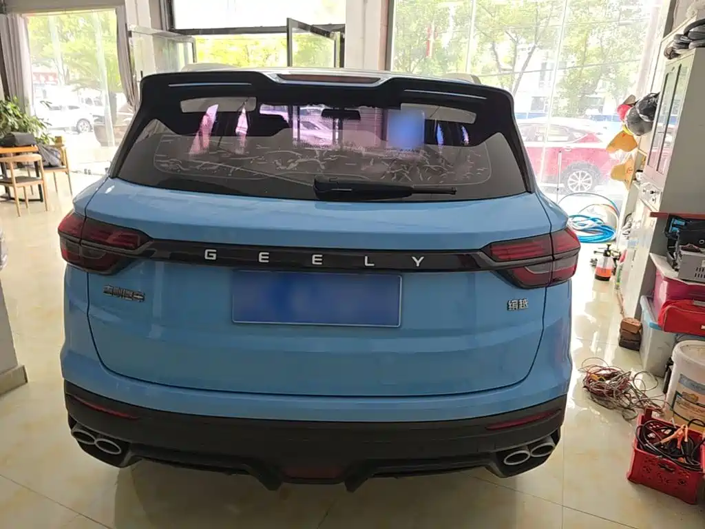 Фото 6 - Geely Coolray