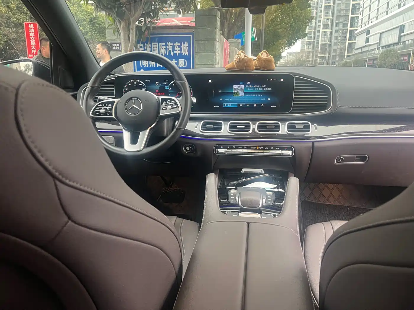 MERCEDES-BENZ GLS