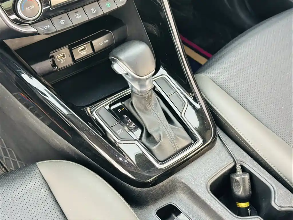 Kia Sportage 2019 2.0L Automatic Smart Luxury Edition фото 6
