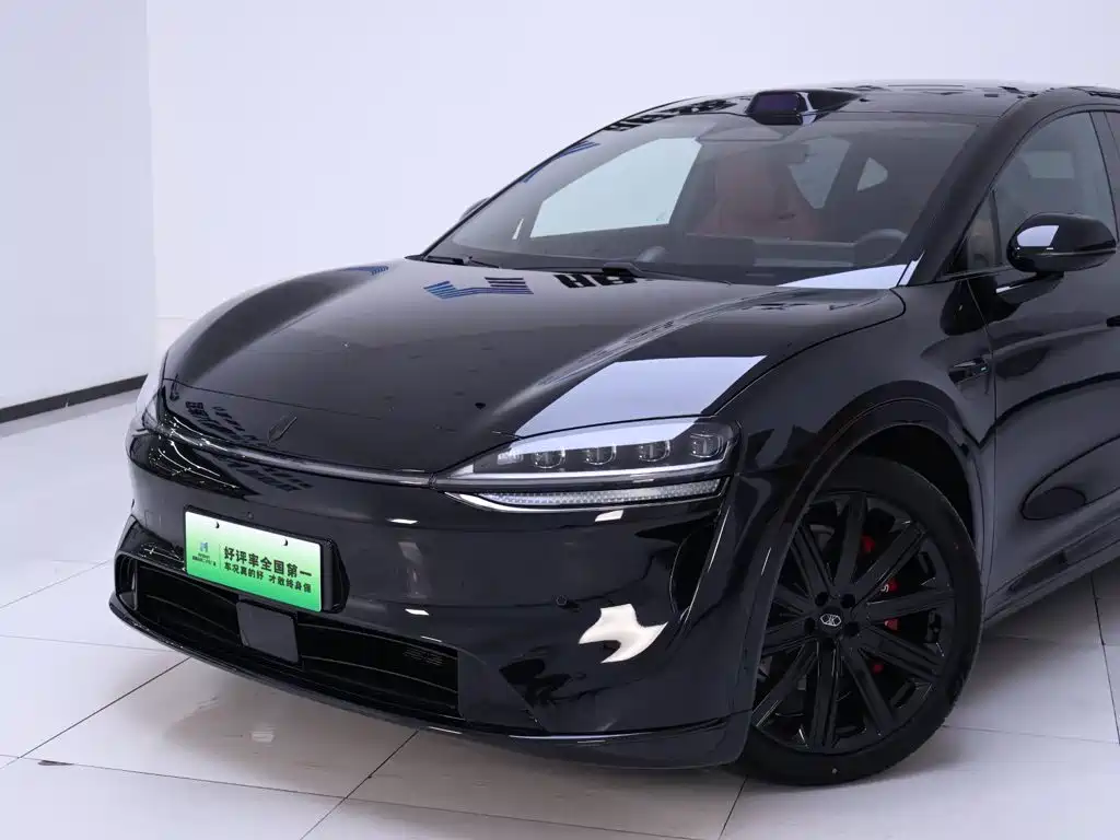 Фото 3 - Zhijie Luxeed R7