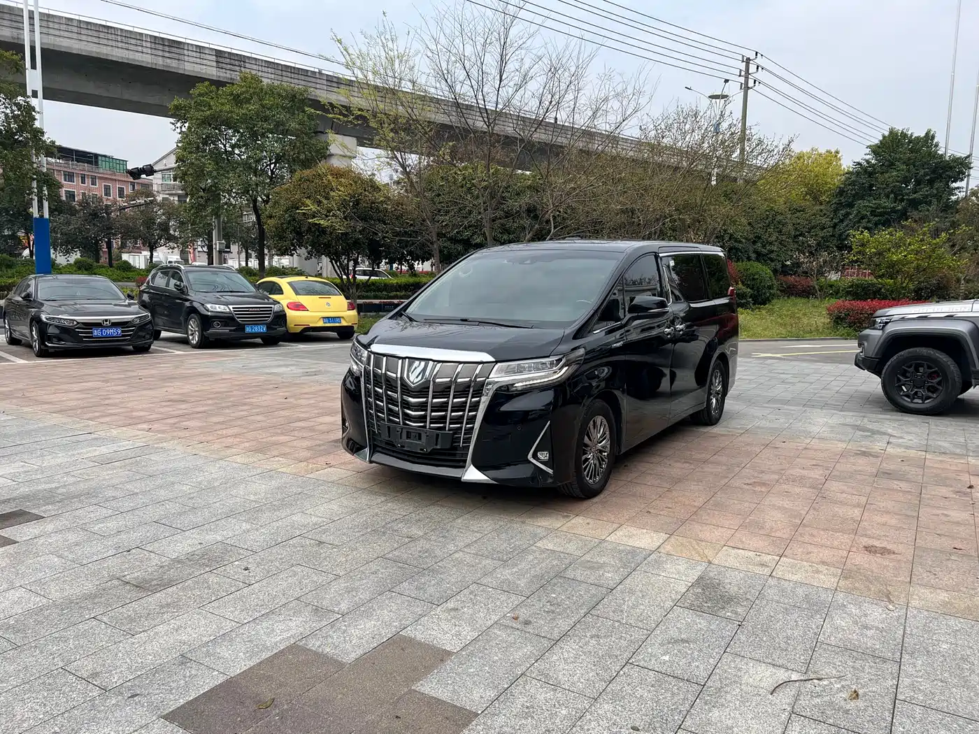 Toyota Alphard 2019 Hybrid 2.5L Premium Edition