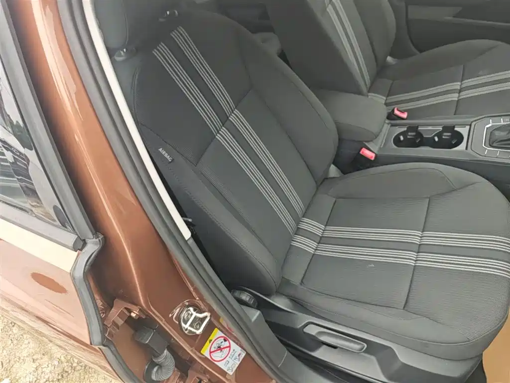 Volkswagen Lamando 2017 230TSI DSG Trend Edition фото 24