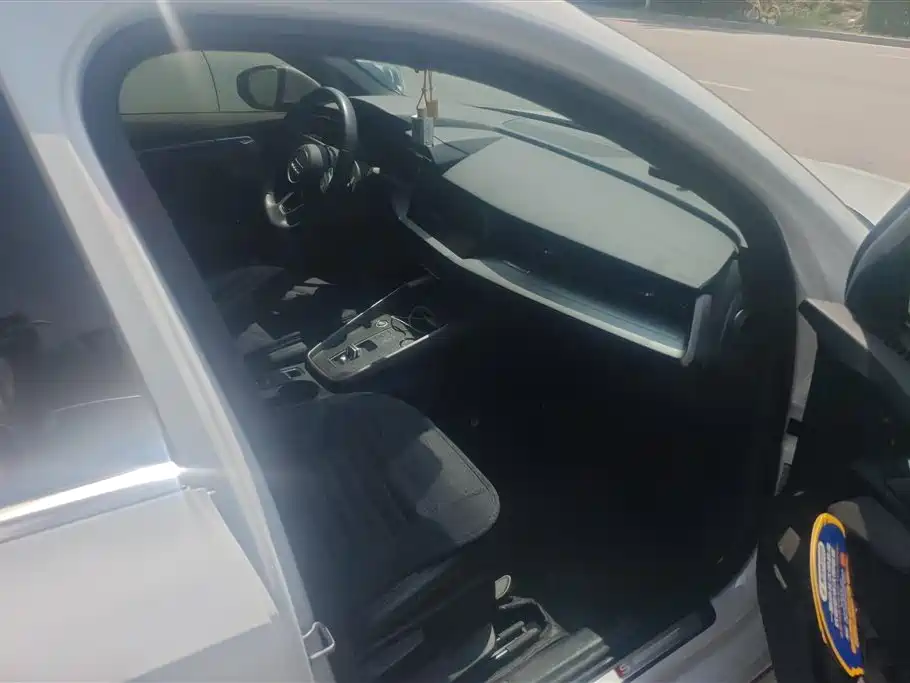 Audi A3 2023 Facelift A3L Limousine 35 TFSI Fashion Sport фото 8