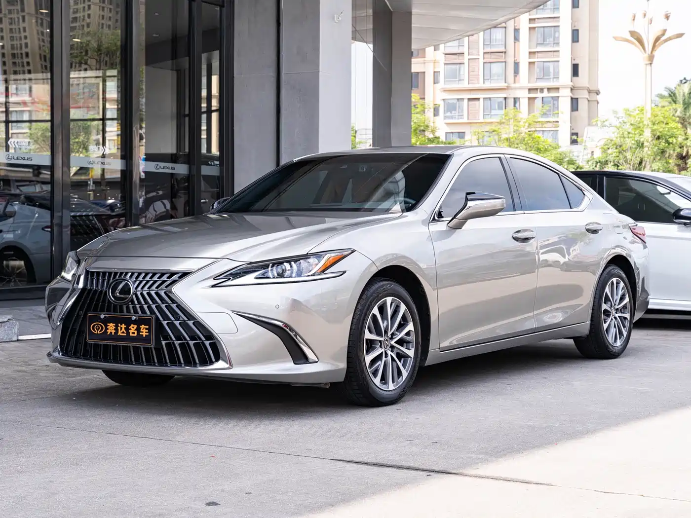 LEXUS ES