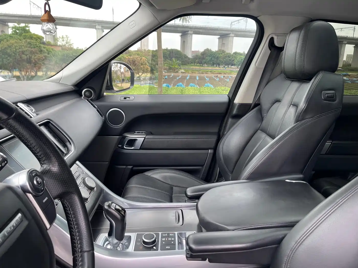 Land Rover Range Rover Sport 2017 3.0 SC V6 SE фото 20