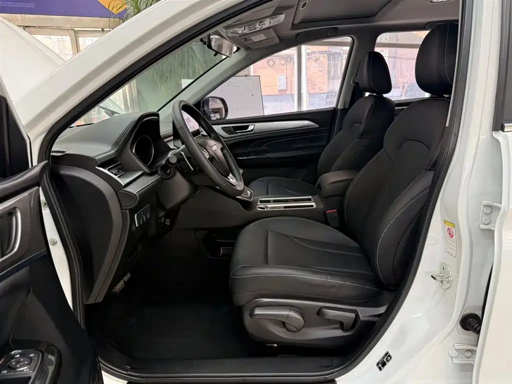 Haval M6 2021 PLUS 1.5T DCT Luxury Smart Connect фото 21
