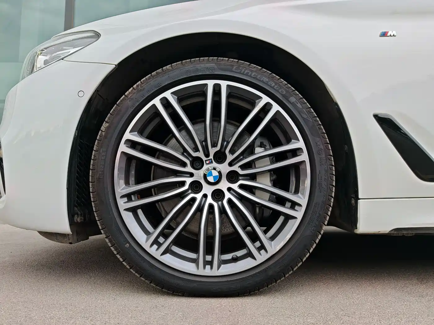 BMW 5 Series 2018 530Li xDrive M Sport Package фото 6