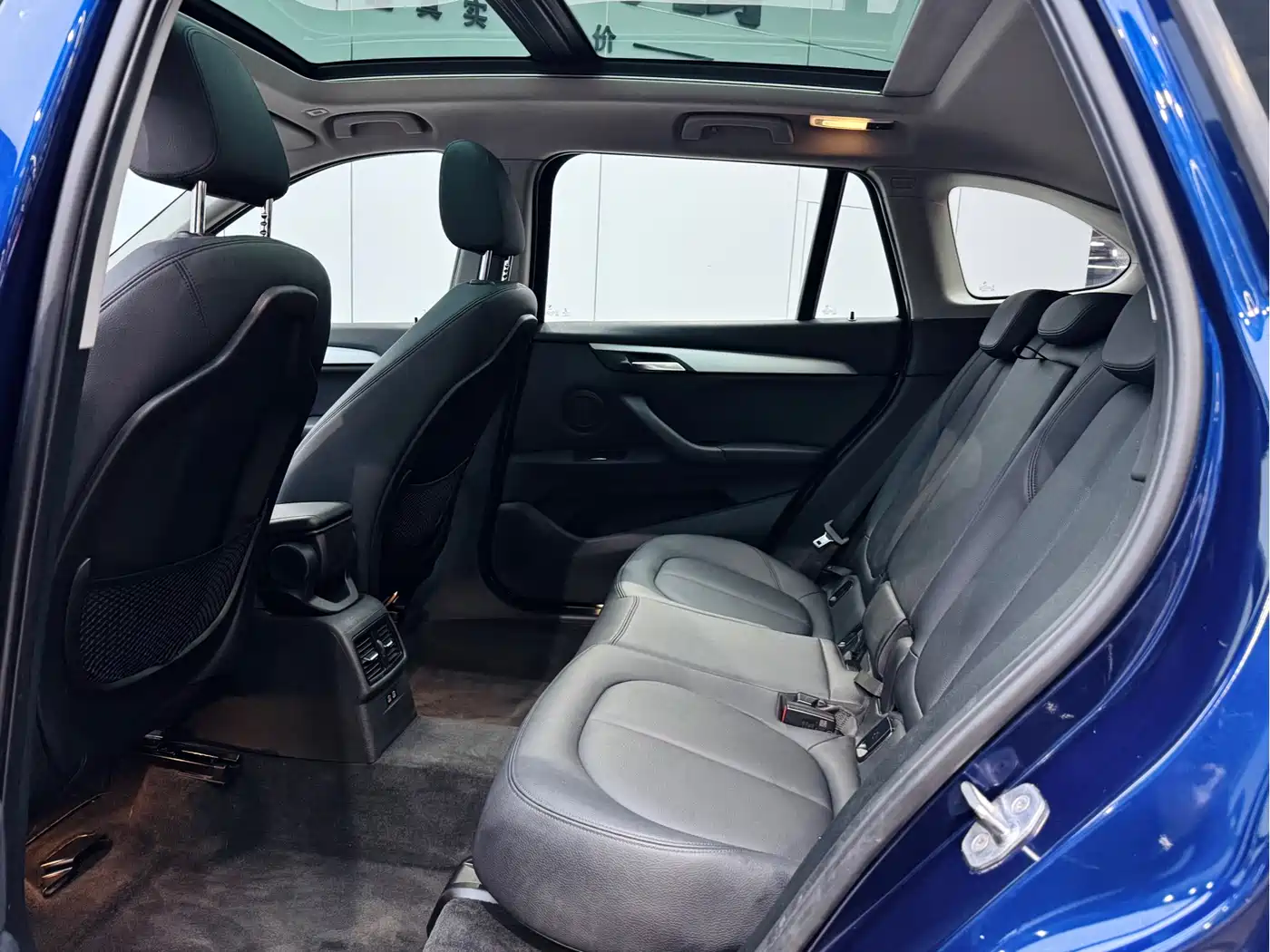 BMW X1 2019 sDrive18Li Fashion Model фото 10