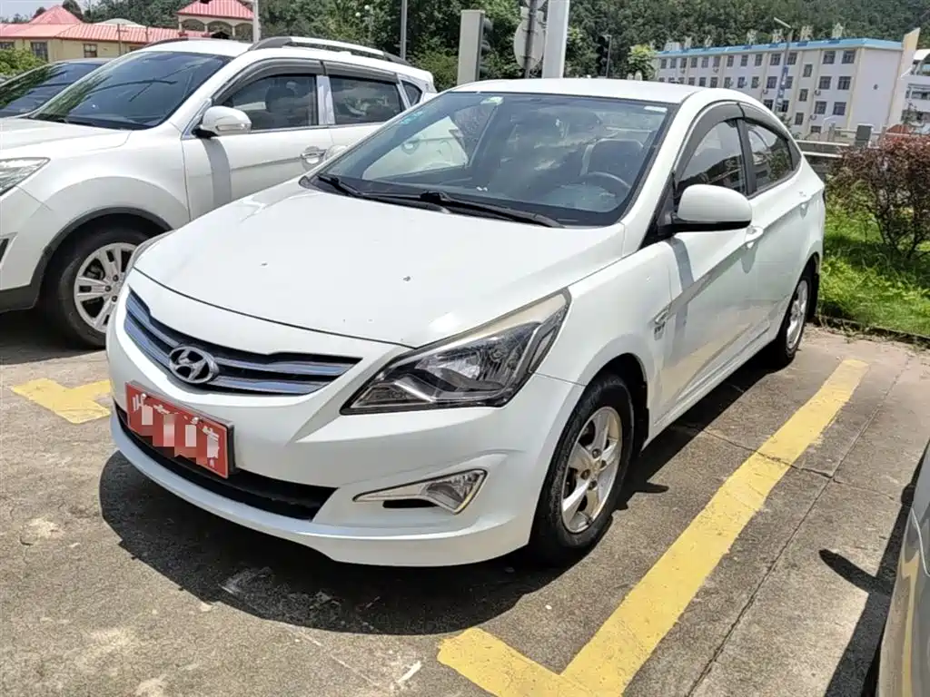 Hyundai Verna 2014 1.4L Manual Smart GLS