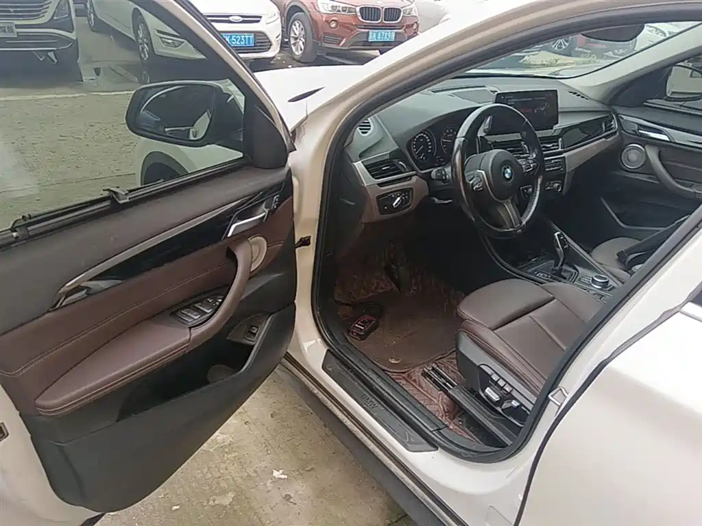 BMW X1 2021 Facelift sDrive25Li Leading фото 16