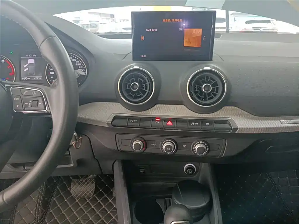 Audi Q2L 2021 35 TFSI Progressive Dynamic фото 13