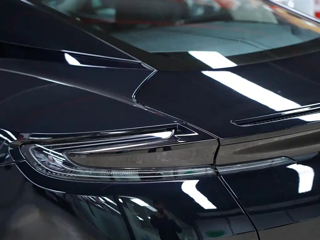 Aston Martin DB11 2021 2019 Model 4.0T V8 Coupe