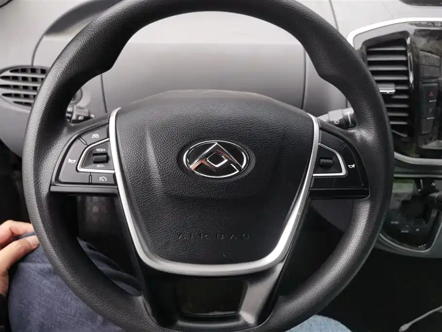 SAIC MAXUS XINTU V80