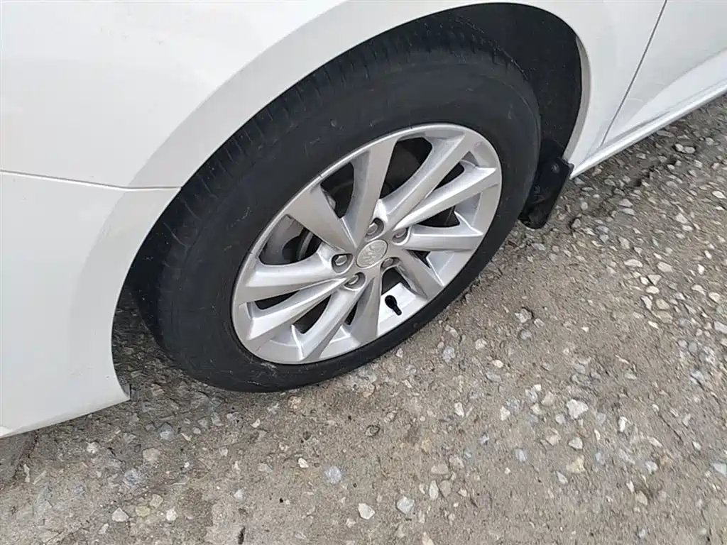 Buick Verano 2018 Sedan 15S Automatic Progressive фото 23