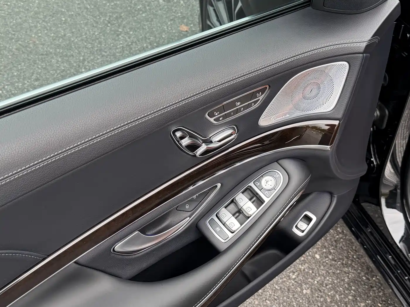 Mercedes-Benz Maybach S-Class 2020 S 450 4MATIC Collector's Edition фото 16