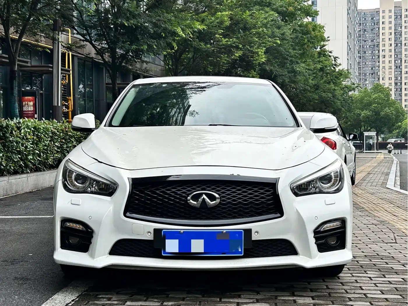 Infiniti Q50 2015 2014 3.7L Comfort Edition