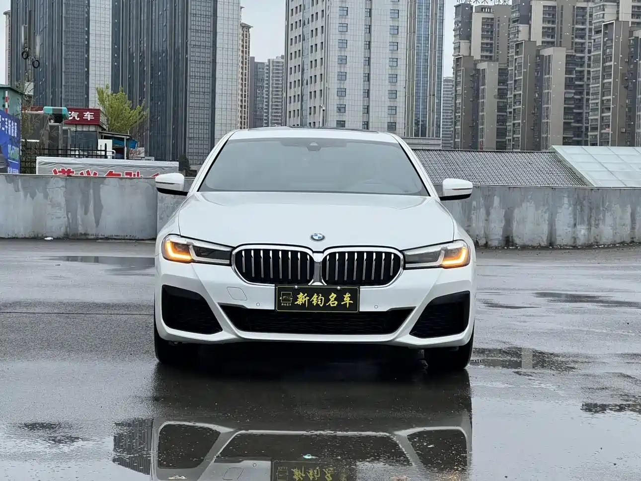BMW 5 Series 2022 Model Second Facelift 525Li M Sport Package фото 2