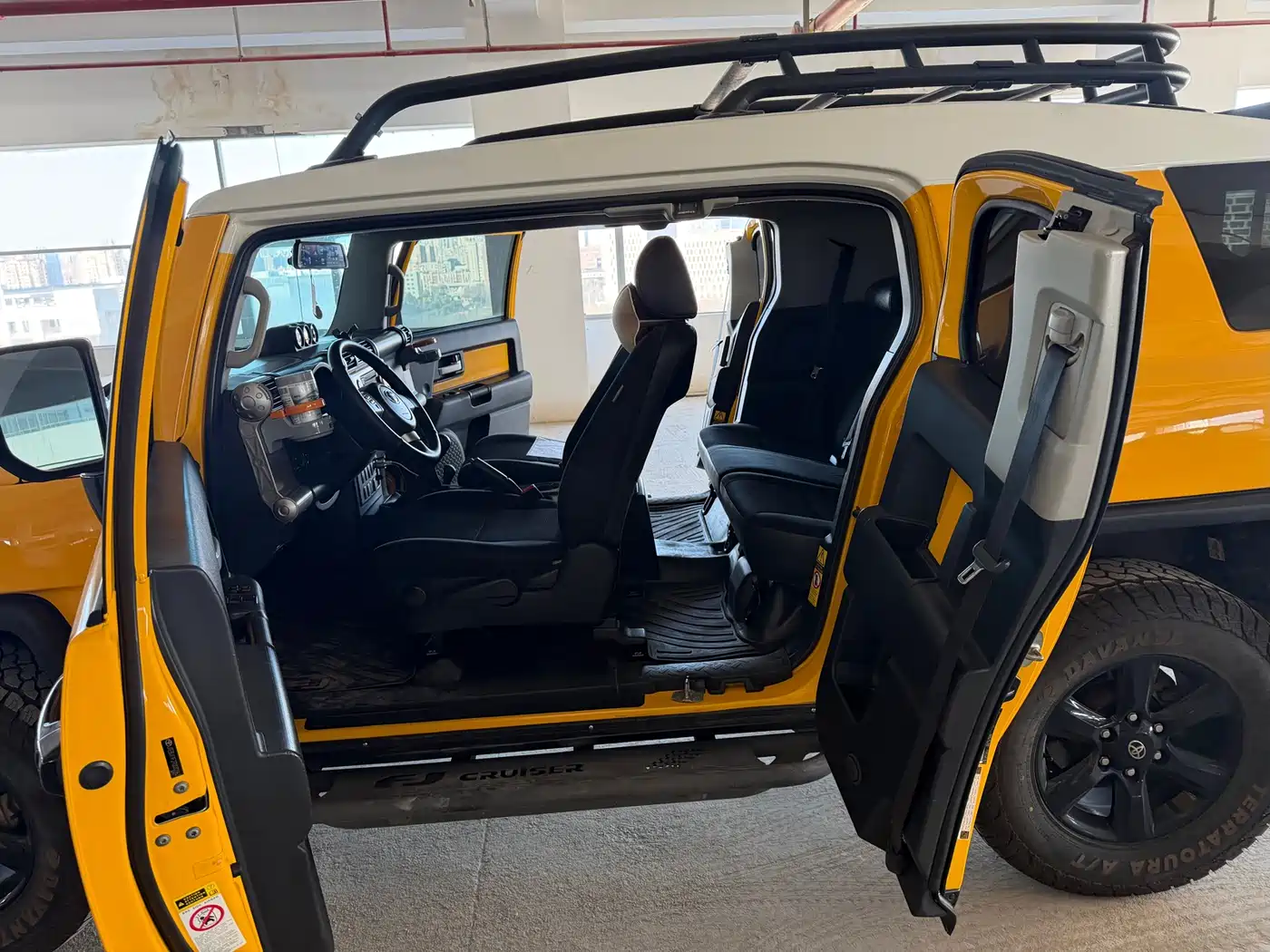 Toyota FJ Cruiser 2007 4.0L фото 11