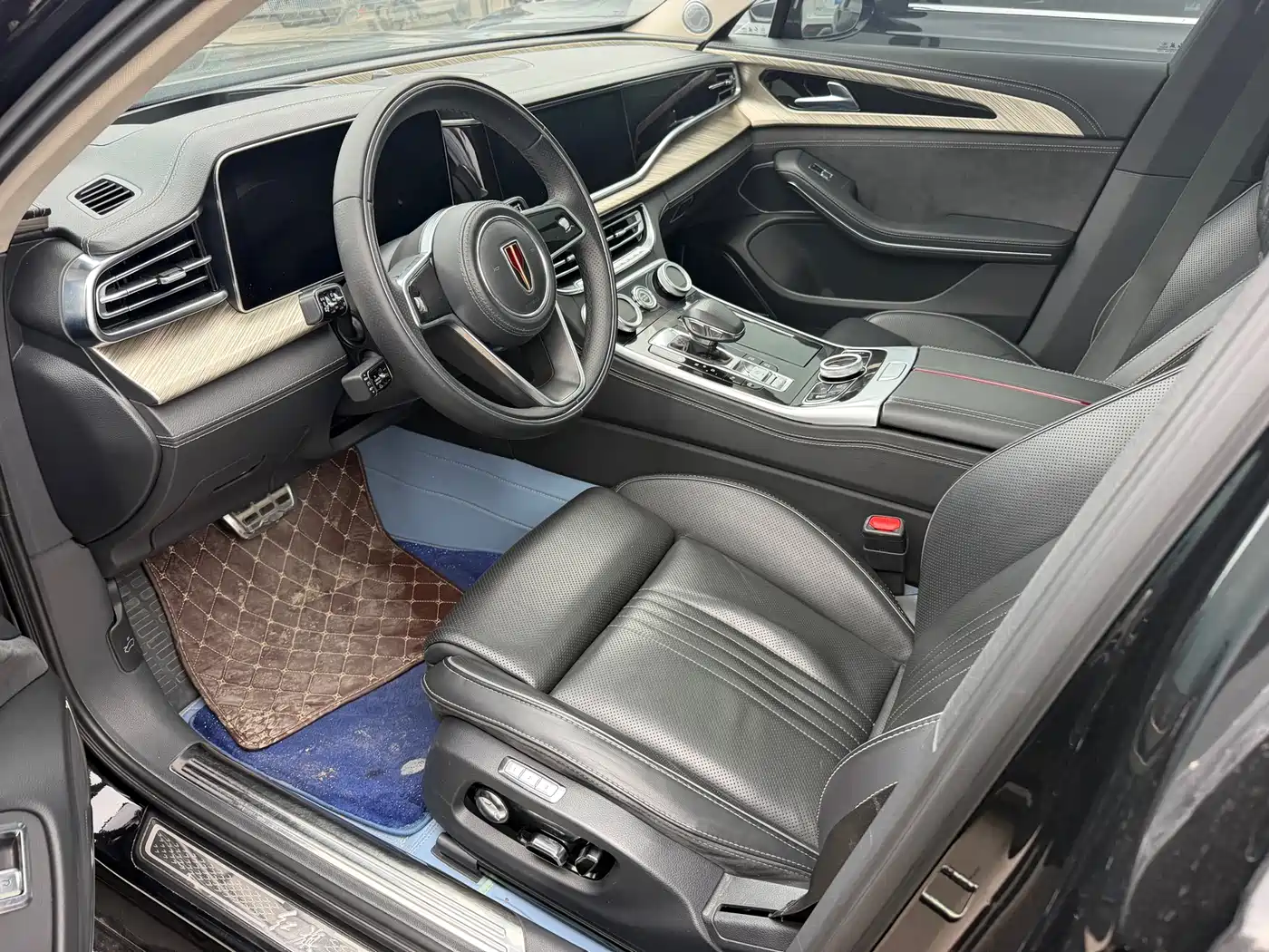 Hongqi H9 2022 2.0T Smart Connect Flag Smooth Edition фото 4