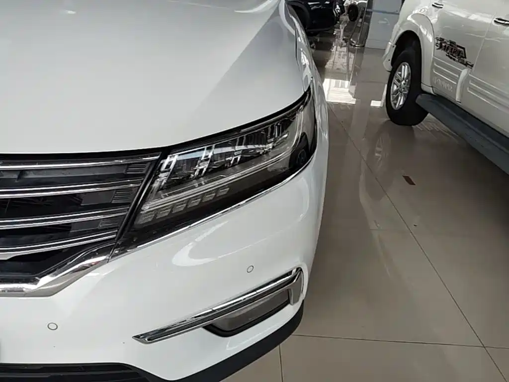 Roewe RX5 2016 2016 30T 4WD Automatic Internet Premium Edition