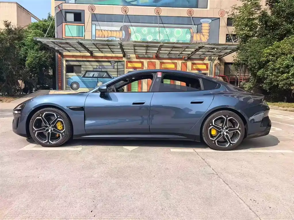 XIAOMI CAR XIAOMI SU7