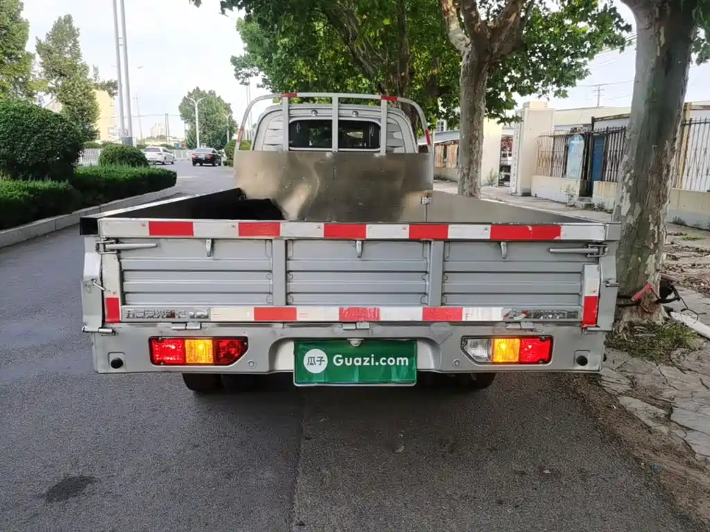 Wuling Motors Wuling Rongguang New Truck 2023 2021 Model 1.8L Basic Single Cab Dual Rear Wheels LJ479Q6