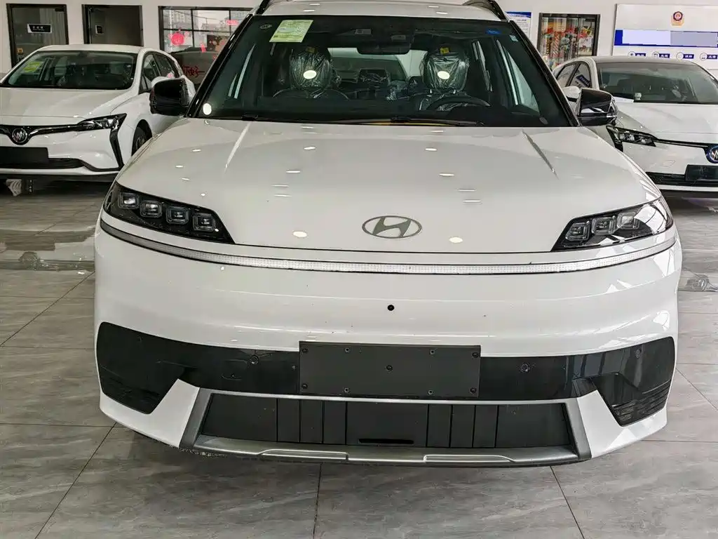 Hyundai ELEXIO 2025 Standard Range RWD фото 3