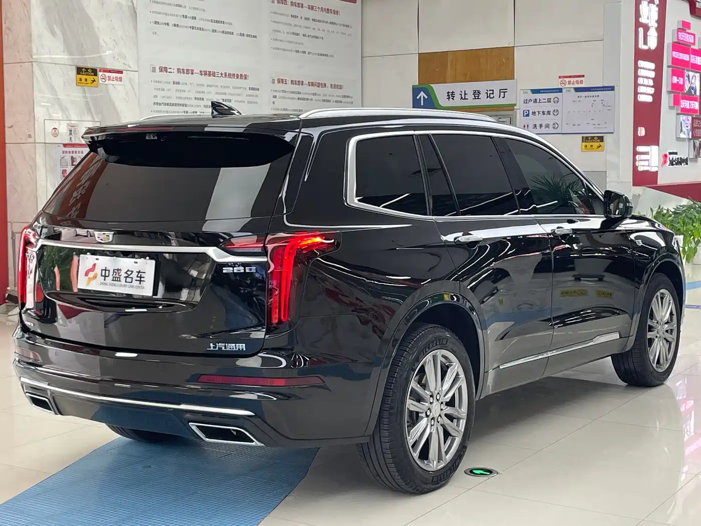 Cadillac XT6 2022 2.0T 7-Seater 4WD Luxury Edition фото 7