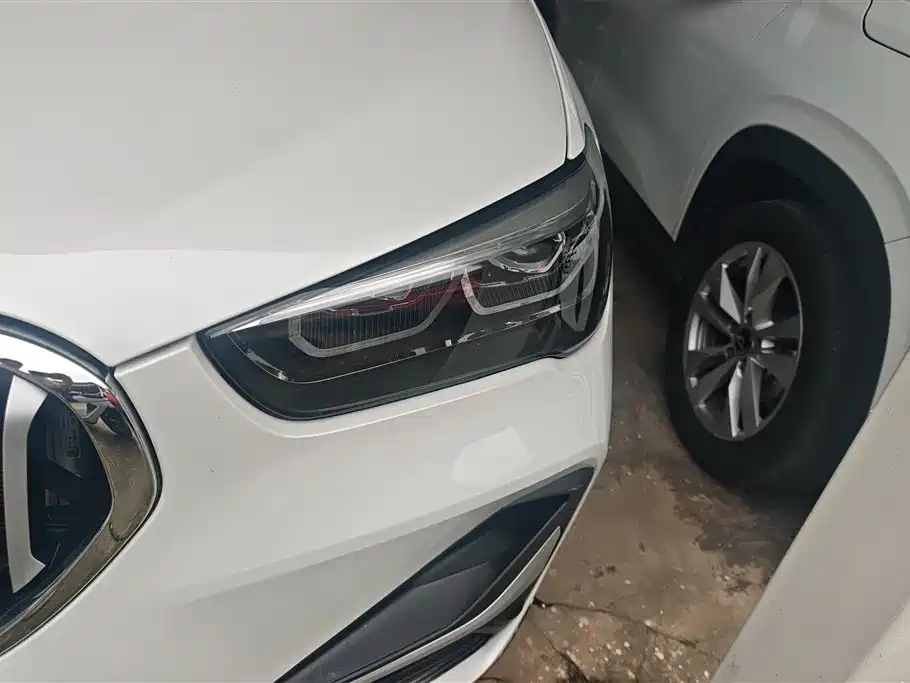 BMW X1 2022 sDrive20Li Premium фото 5